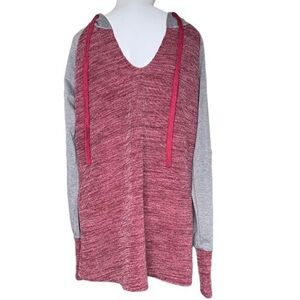 Audate size Small rounded v-neck hoodie